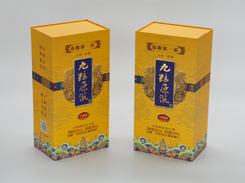 古法傳世百年佳釀，九糧原漿萬(wàn)古流芳！昆明宜良縣五眼泉酒廠酒盒定做